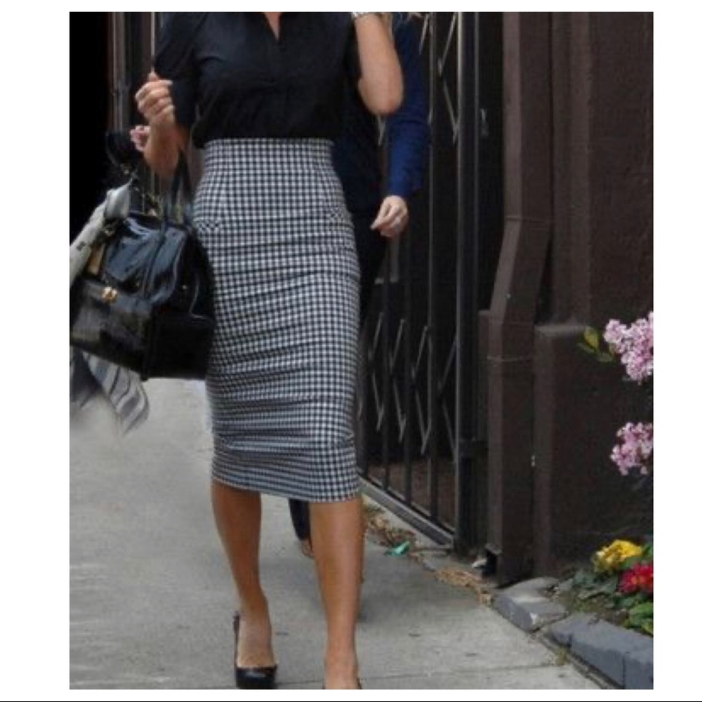✨LAST ONE✨HOUNDSTOOTH HIGH WAIST MIDI PENCIL SKIRT - Picture 3 of 4